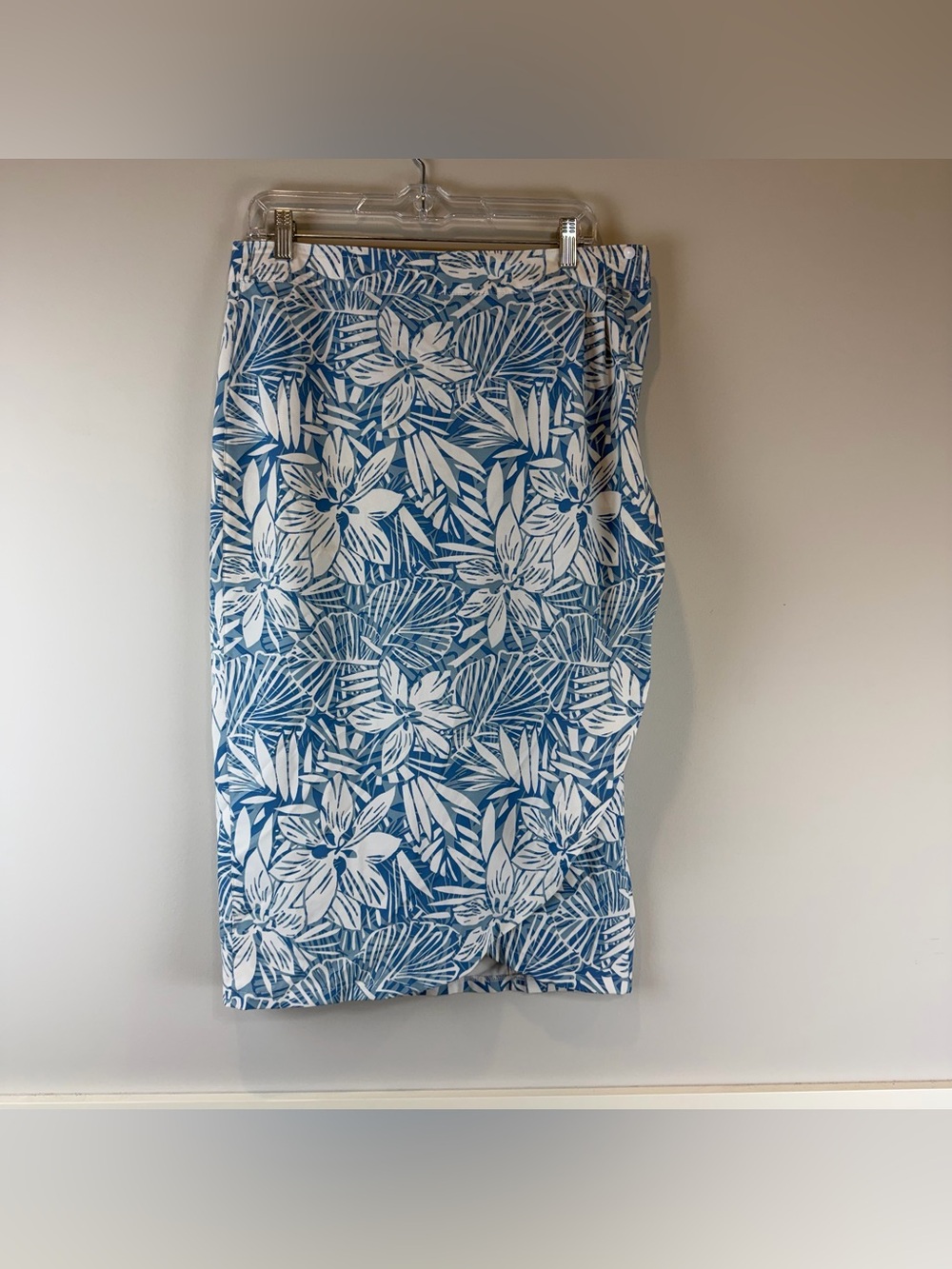 RipSkirt Hawaii Blue White Floral Vacation Beach Swim Coverup Wrap Skirt Medium